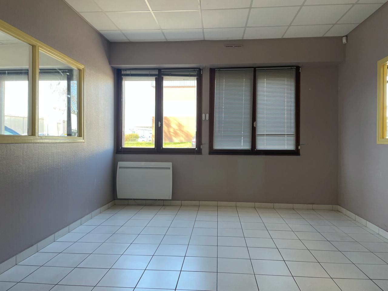 Local d'activité Nantes 680m² Location local d'activité OLACT2529372 6
